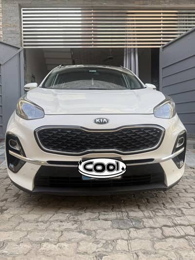 Kia Sportage AWD 2020 white colour