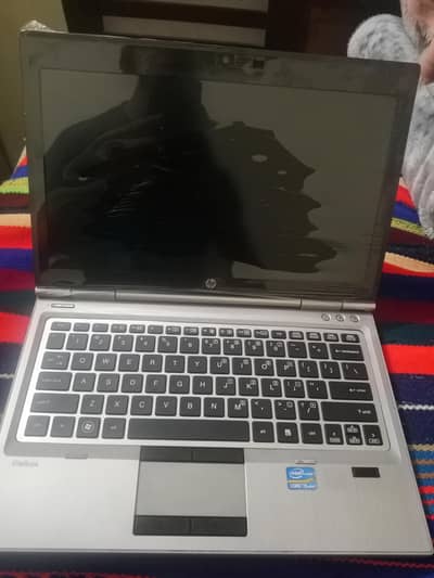 HP Elite book i5 3rd generation 4 GB ram or 320 hard