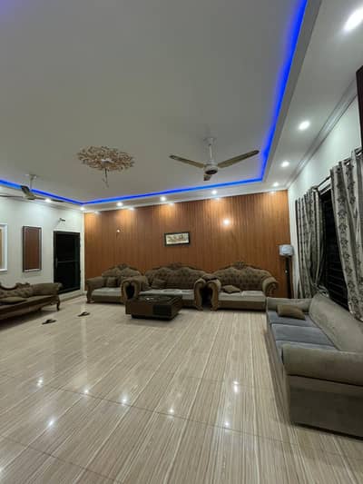 1 kanal House in khayaban e amin. furnished and non furnished