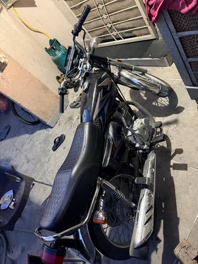 Honda Cg 125 in a mint condition 1st owner