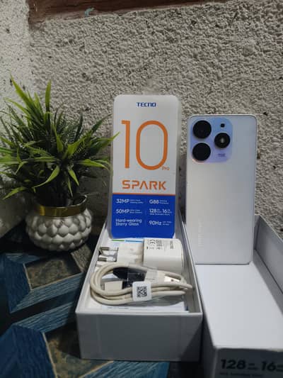 Tecno Spark 10 Pro (8/128)