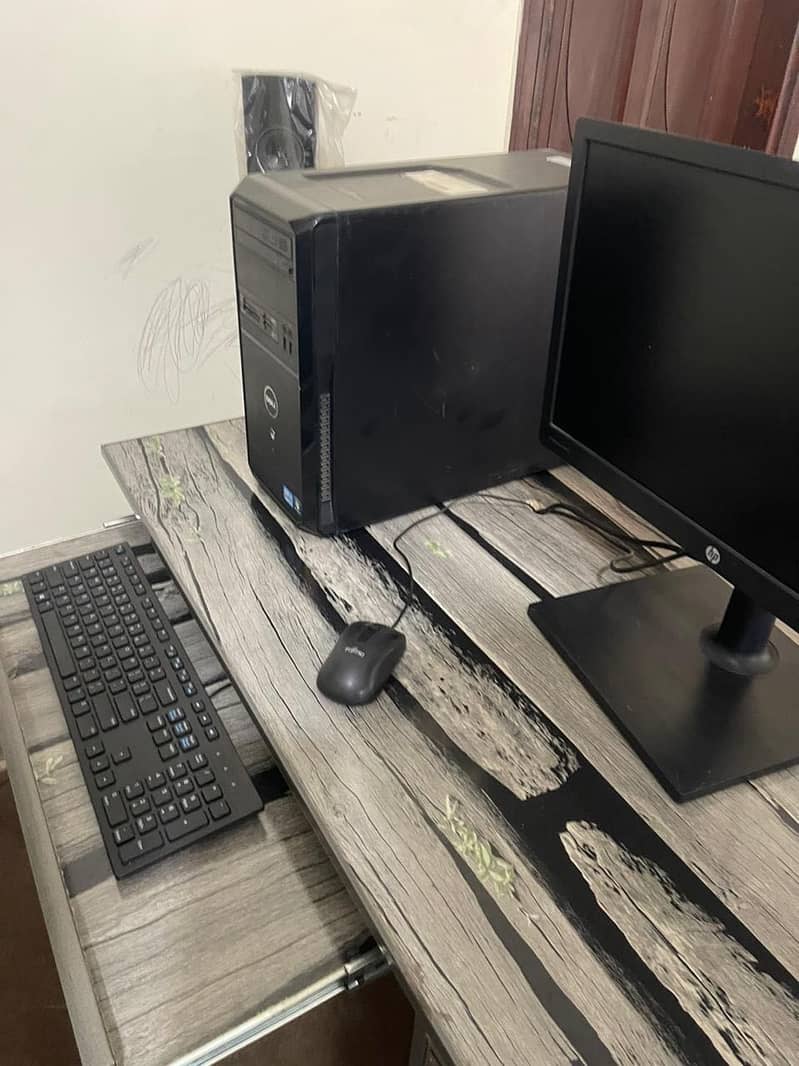 Full setup. CPU LCD chair table 1