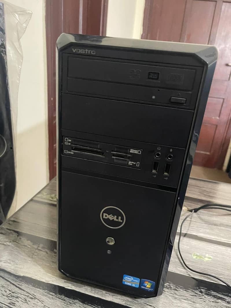 Full setup. CPU LCD chair table 5