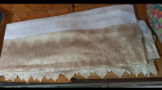 curtains  /parday like new condition with rings