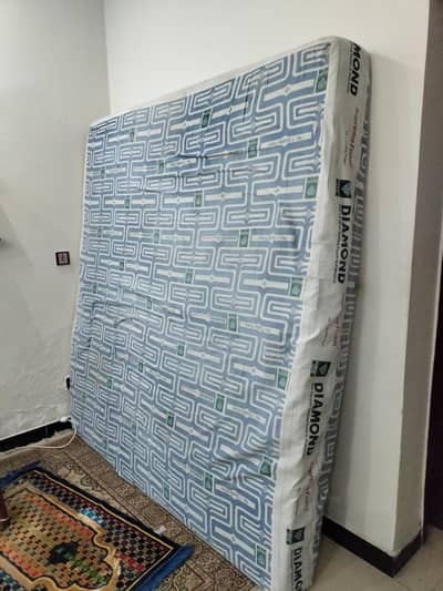 king size  mattress  diamond foam