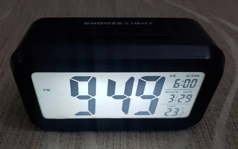 Digital Clock Time Piece with Auto Sensor Light, Alarm & Temprature