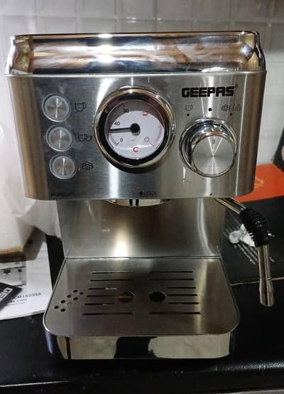 geepas G23 platinum series  coffee machine.