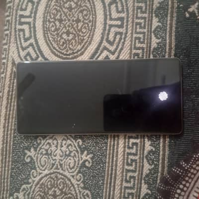note 50 mobile iin excellent  neat clean conditionn used only 1 month