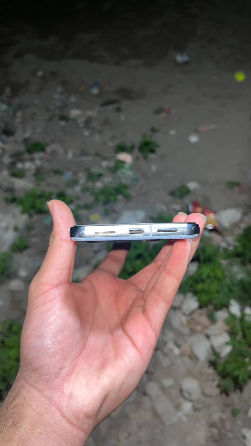 Google pixel 8 pro 6