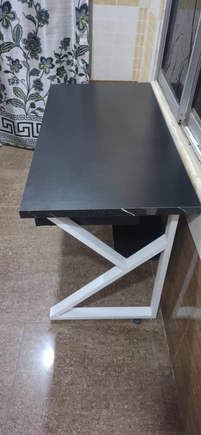 Table For PC & Study