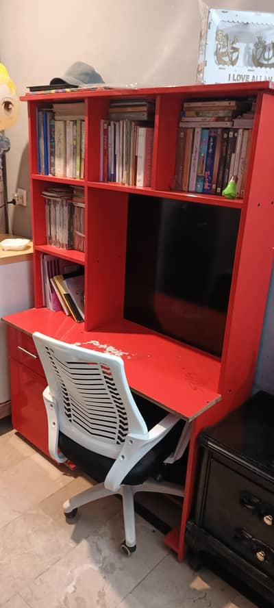 study table and chair