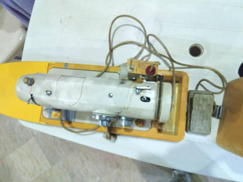 ZIG ZAG STITCH MACHINE 1