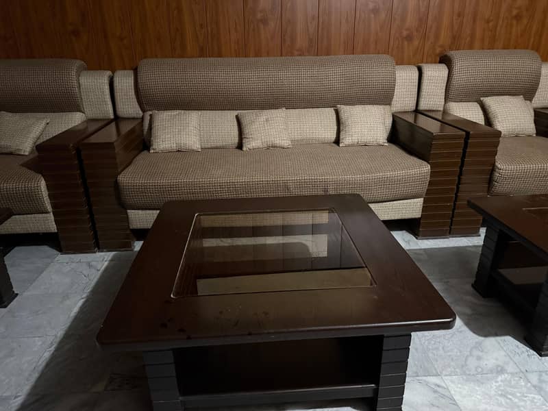 sofas well maintained 1