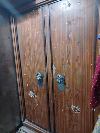 Steel almari  heavy weight