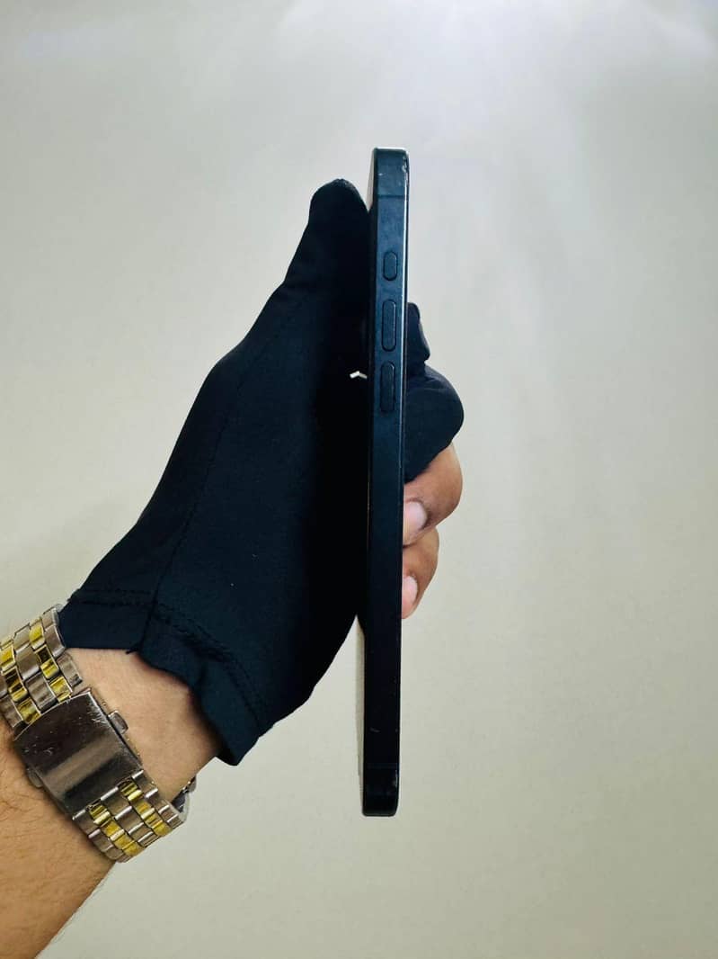 iPhone 15 pro max 3
