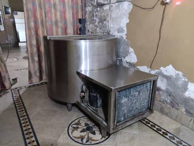 700 ltr milk chiller
