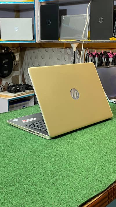 hp laptop 15 10th generation core i3 8gb /256gb SSD Touch screen