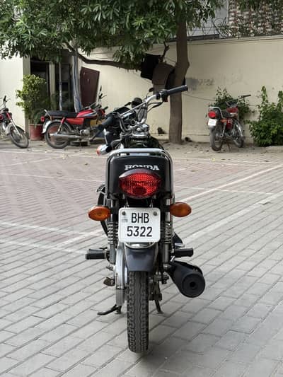 Honda CG 125 Special Edition 2023 – Self Start – 5 gears – 