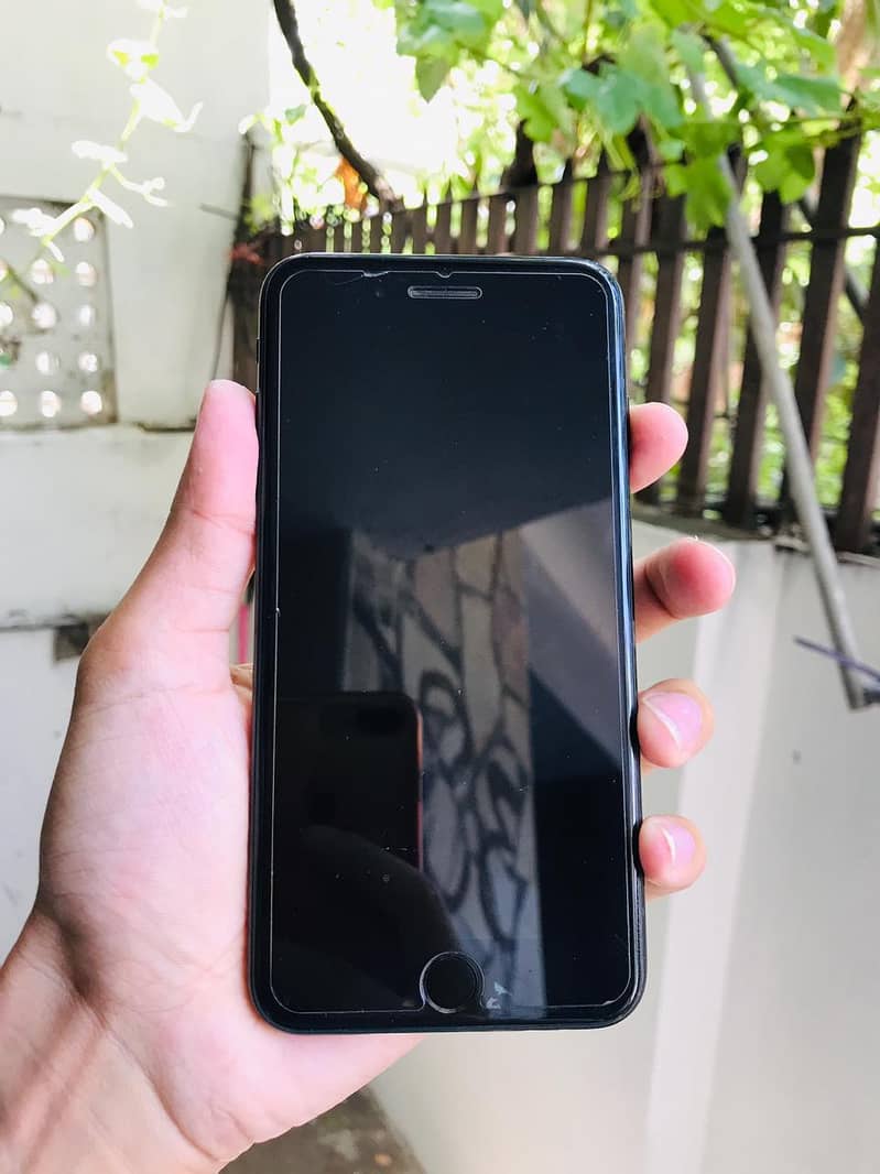 iPhone 7plus with box 1