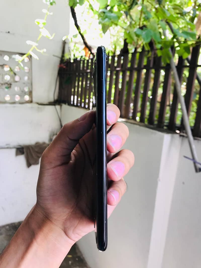 iPhone 7plus with box 2