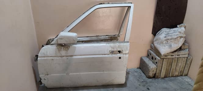 Nissan Sunny Doord