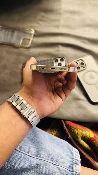 256 GB/ PTA Approved/ Dual sim