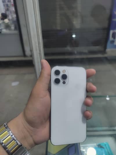 12 pro factory unlock