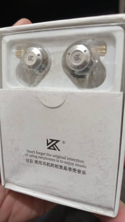 Hands Free/ Neckband/ IEM/ Bud's