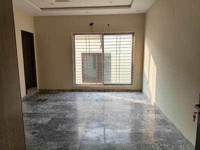 1 Kanal Upper Portion Available For Rent Good Location