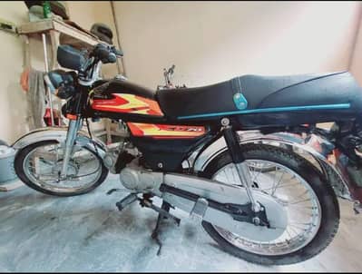 Road Prince 17 model  All bike modify cd70 condition 9/10