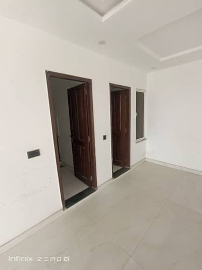 4 Marla Office Available For Rent Good Location