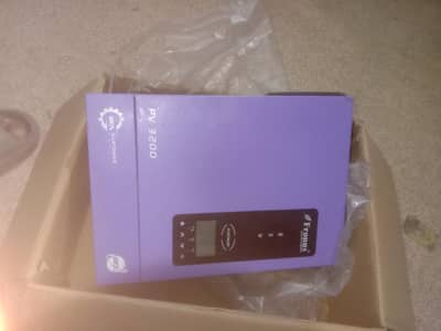 fronus invater 3000 watt like new no open no reaper