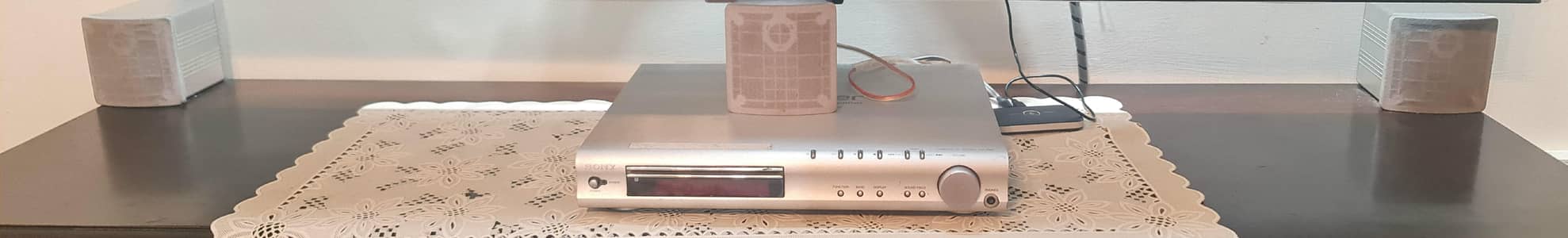 Sony Amplifier with 5 sub speakers