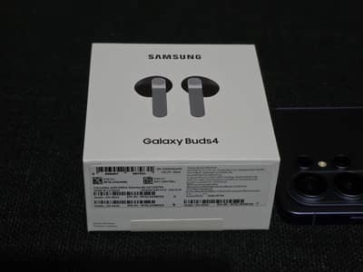 Samsung Galaxy Buds 4 Box Pack