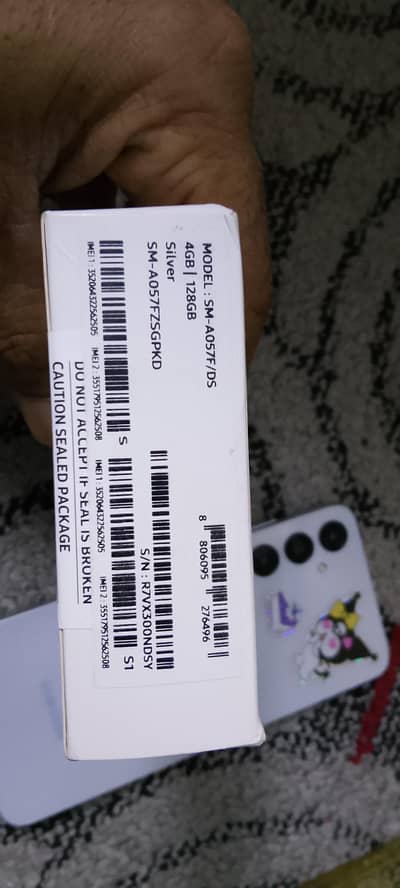 very good like a new with box charger cable or complete