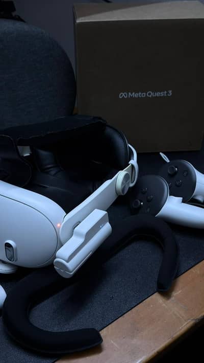 Meta Quest 3 128GB Complete With Extra accessories