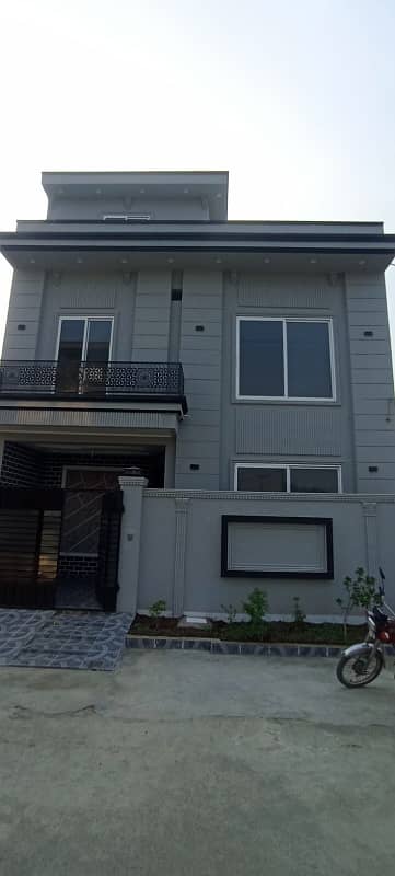 On Excellent Location 675 Square Feet House In Beautiful Location Of Bismillah Housing Scheme In Lahore