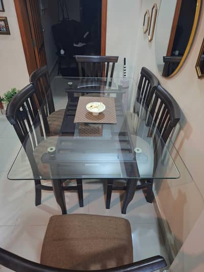 6 seater dining Table