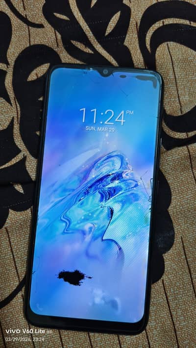 Infinix Hot 8 4/64 Ram Rom Official Approved two black Spots