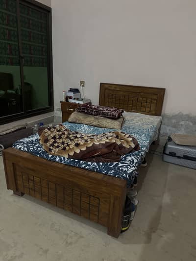 brand new wooden single bed
