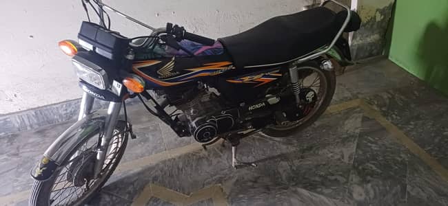 Honda 125 for sale.      03016156639