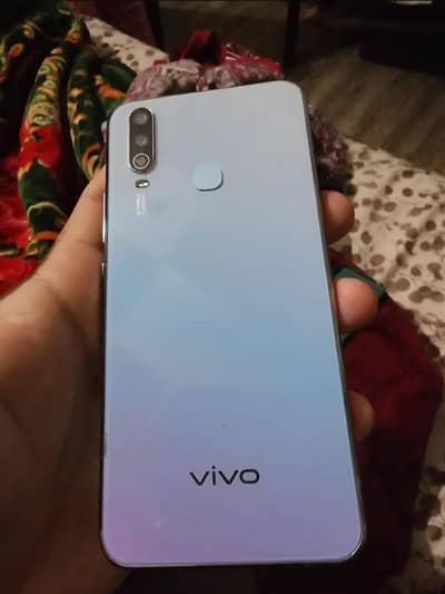 Vivo Y17