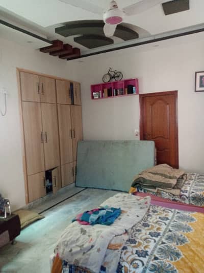 Beautiful House North Karachi 11A, 288sq, G+2, West Open, Old Construction, For Sale