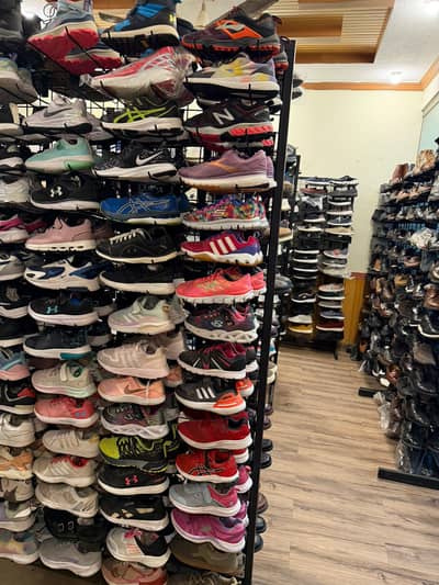 RUNNING BUSINESS (BRANDED & IMPORTED 100% ORIGNAL USED SHOES ) FOR SALE, HIGH PROFIT,READY SETUP DEMAND 50 LAKHS