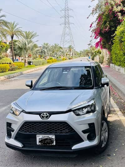 Toyota Raize XS package .