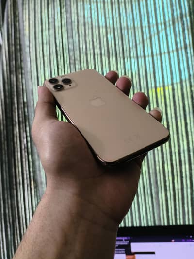iPhone 11 Pro Gold jv