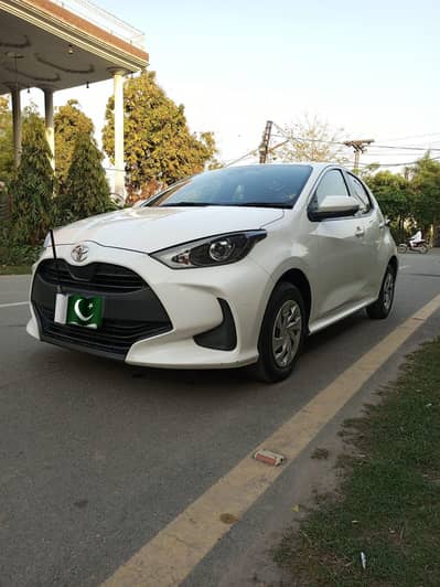TOYOTA YARIS HATCHBACK X