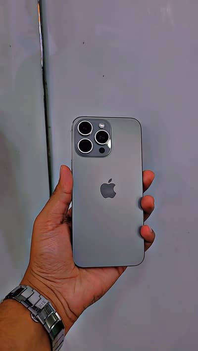 iPhone 15Pro Max 256GB Factory unlocked