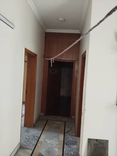 10 Marla Full House, Brand New VIP Location, Raza Block, Near Market, Near Park ,Near Mosque Four Bedrooms, Four Bathrooms, Okay Security System, Carpeted Road