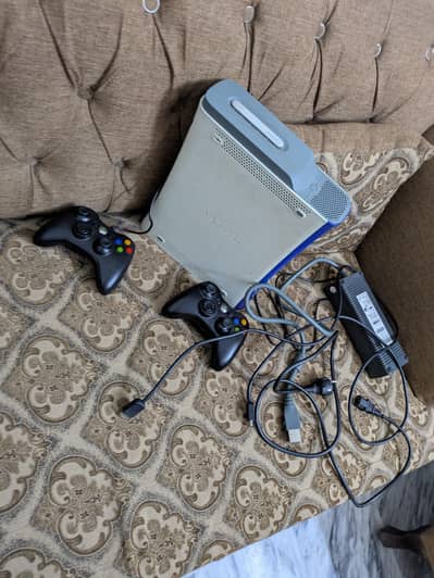 xbox 360 jasper 320 gb 100 games Jail break/jtag for sale